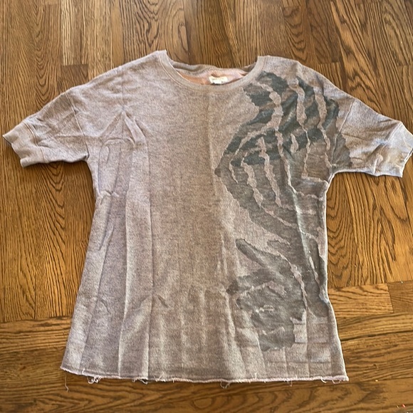3/$5 Short sleeve sheer sweatshirt - Picture 1 of 3